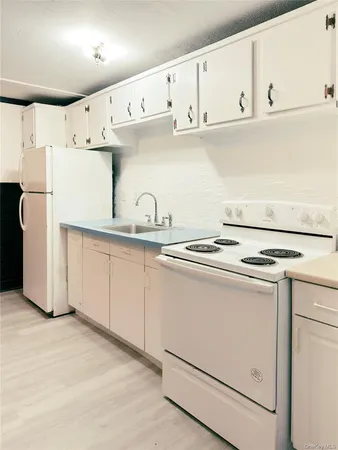 $1,100 | 4012 Highway 52, Youngsville, NY 12791