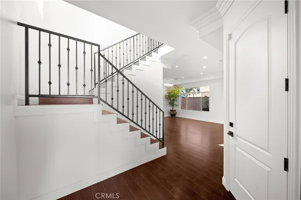 $925,000 | 7615 Ani Way, North Hollywood, CA 91605