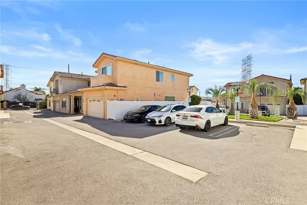 $925,000 | 7615 Ani Way, North Hollywood, CA 91605