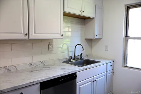 $412,000 | 79 North Broadway, Unit D1, White Plains, NY 10603