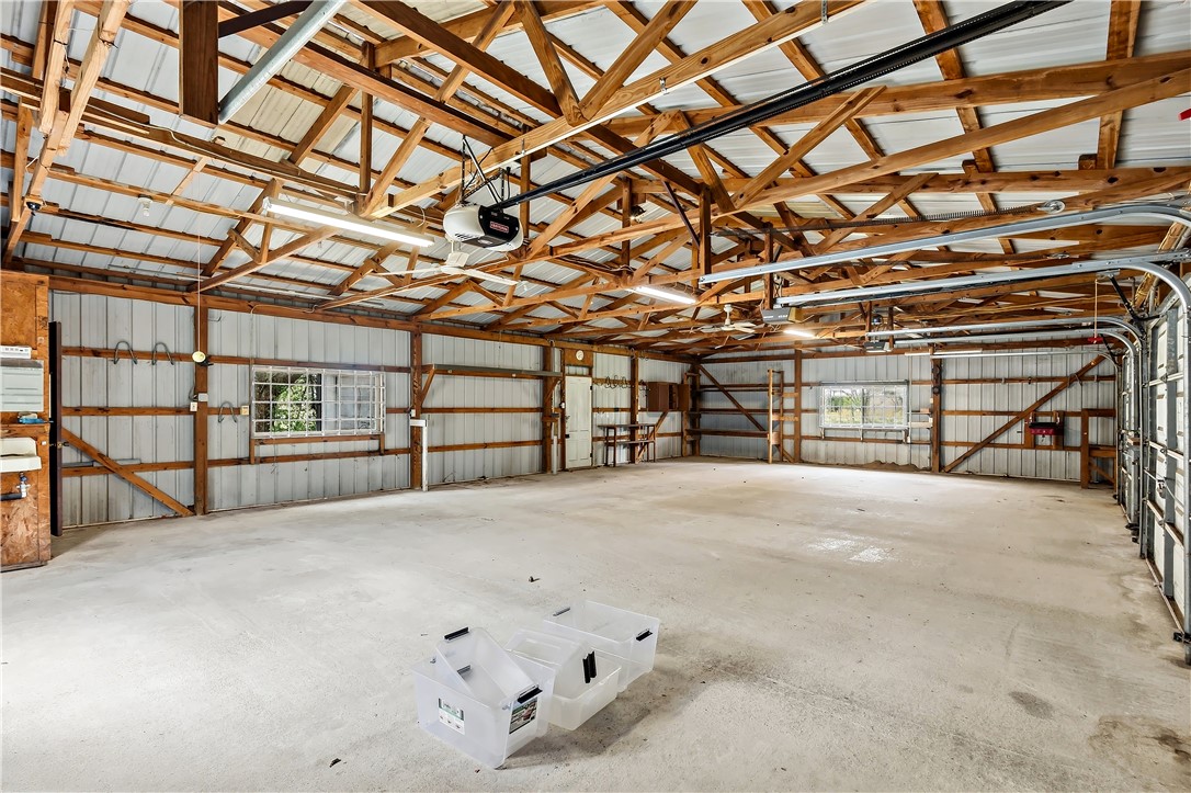 915 East Mitchell Street Calvert, TX 77837 - Photo 17 of 30