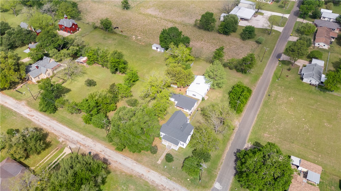 915 East Mitchell Street Calvert, TX 77837 - Photo 28 of 30