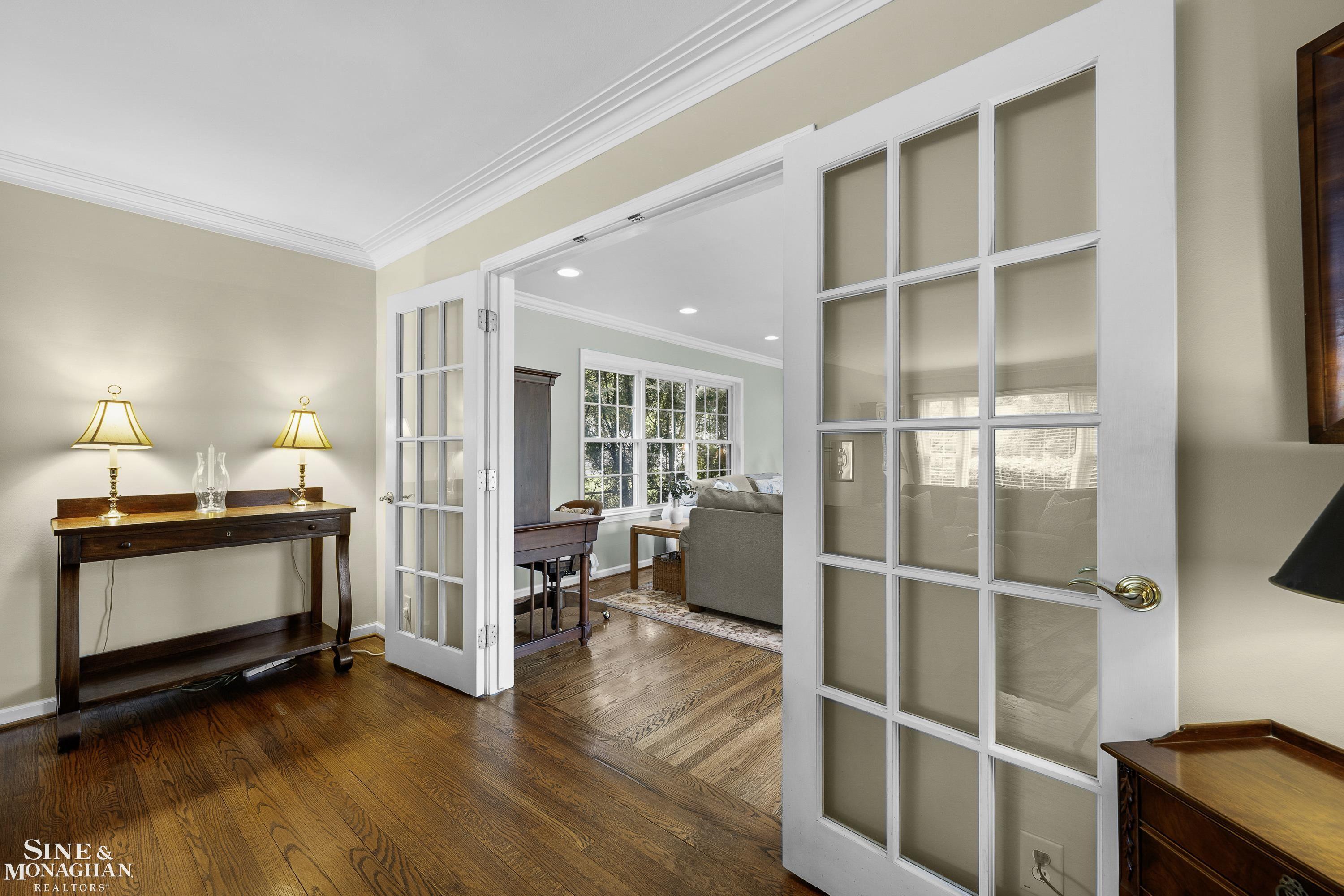 1427 North Renaud Road Grosse Pointe, MI 48236 - Photo 9 of 52 50175423-a8ff3f5d-d66e-4df1-8e4a-7ed4780cd378.JPG