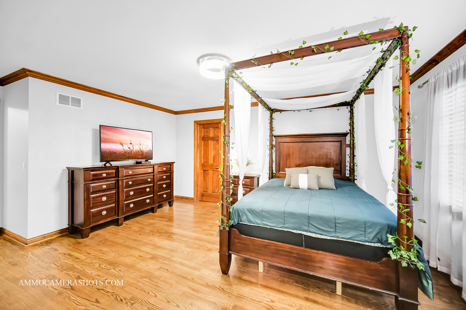 N451 Peter Road Winfield, IL 60190 - Photo 38 of 48 a bedroom with a bed and furniture