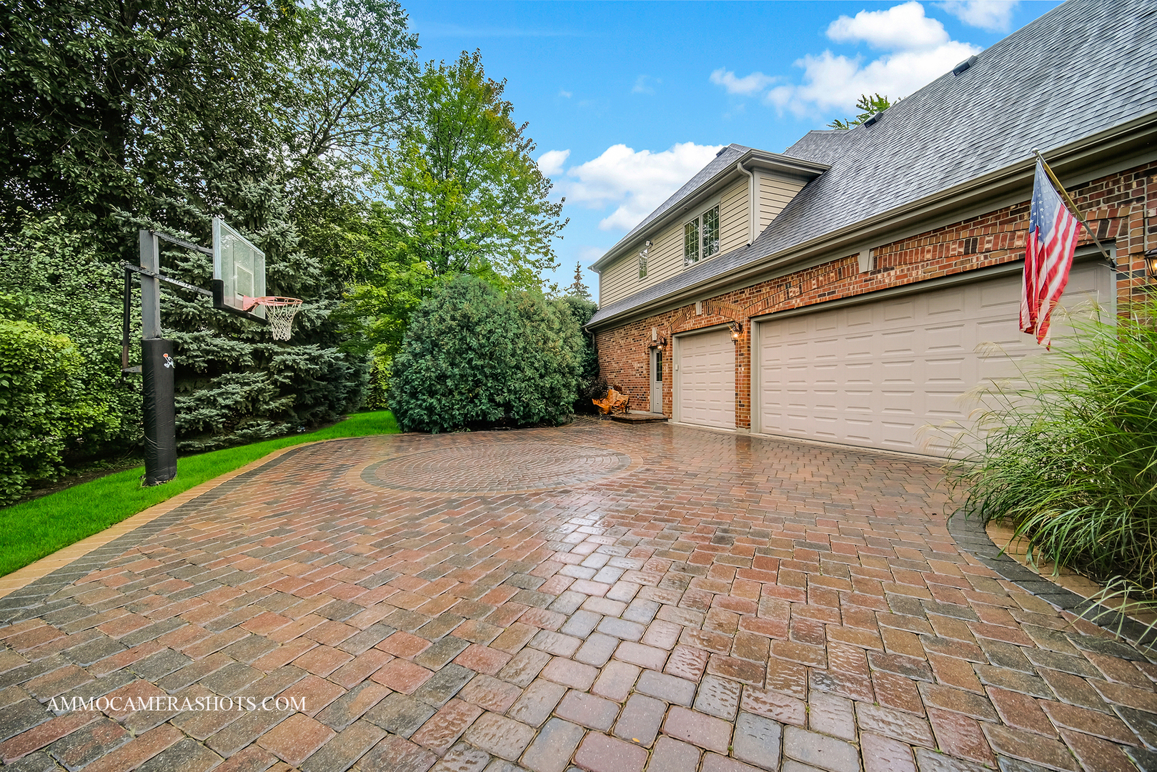 N451 Peter Road Winfield, IL 60190 - Photo 4 of 48 a backyard of a house with lots of green space