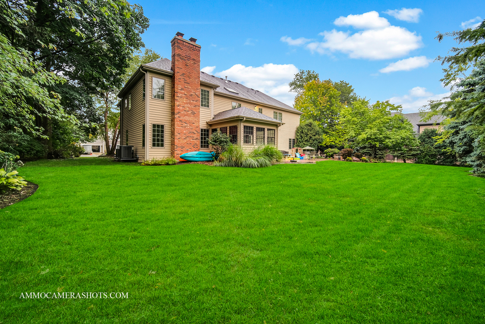 N451 Peter Road Winfield, IL 60190 - Photo 46 of 48 a front view of a house with a garden