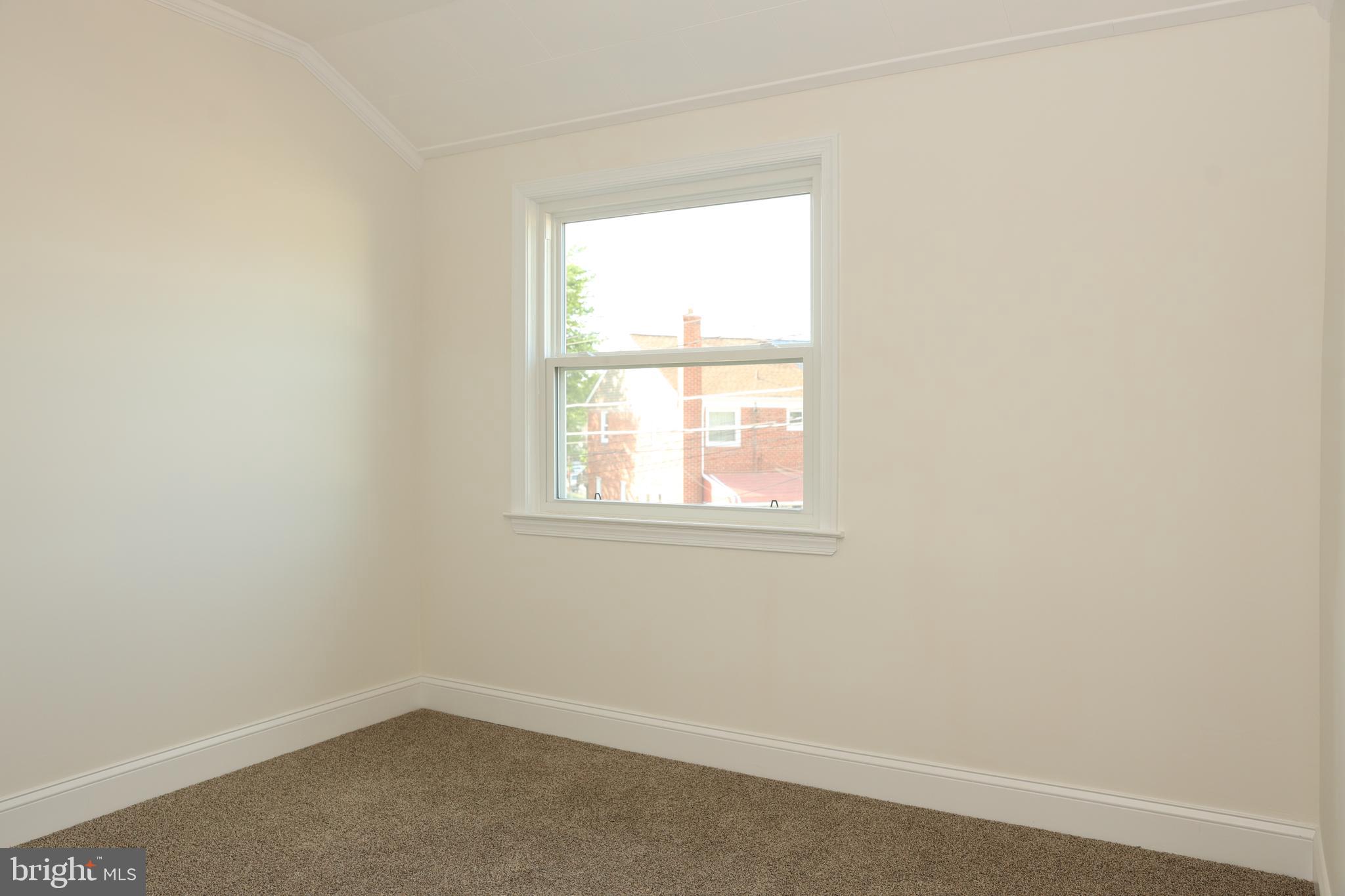328 Torner Road Essex, MD 21221 - Photo 9 of 29