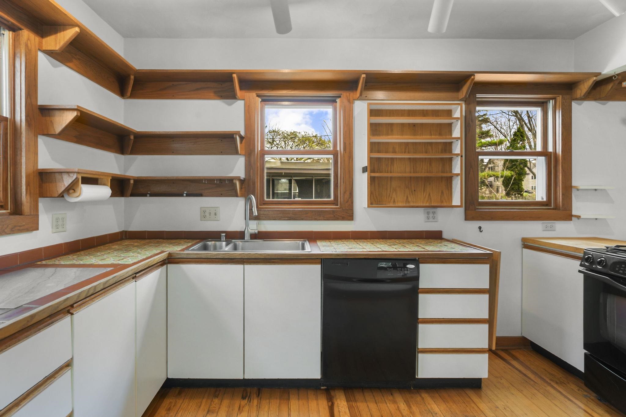 4406 Winnequah Road Monona, WI 53716 - Photo 23 of 68