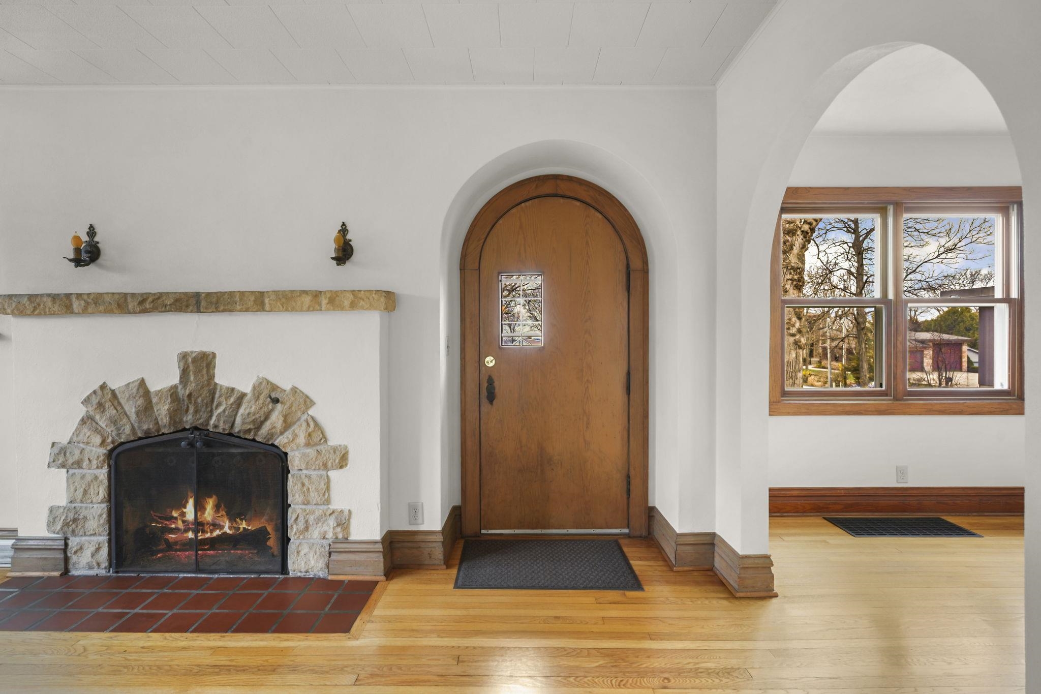 4406 Winnequah Road Monona, WI 53716 - Photo 9 of 68