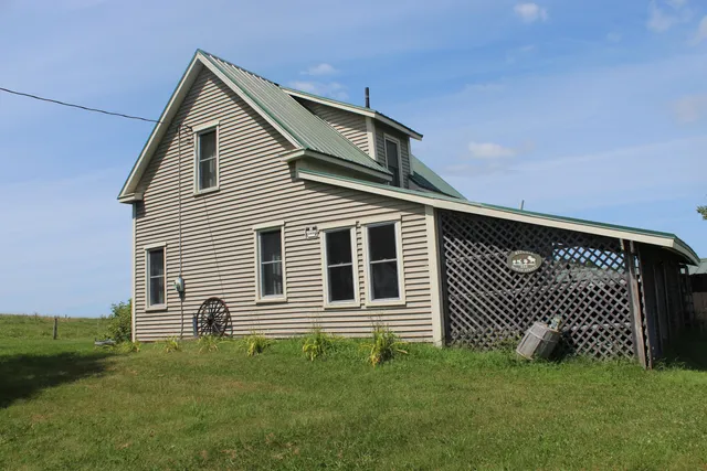 $59,000 | 486 North Street, Sherman, ME 04776
