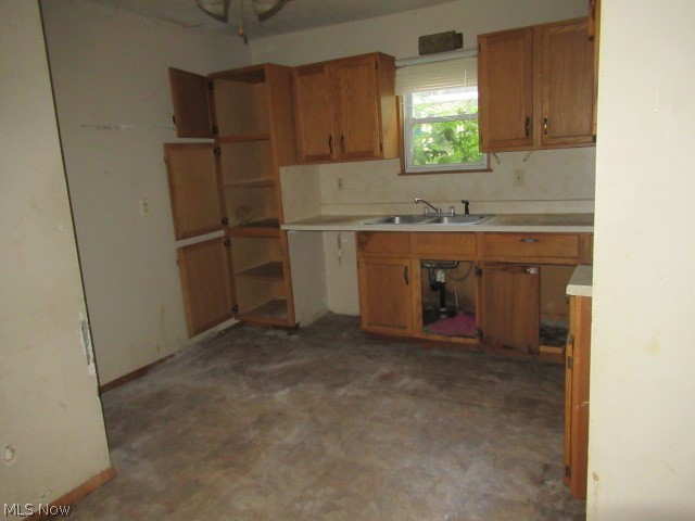 1625 Navarre Road Southwest Canton, OH 44706 - Photo 9 of 20 Main House