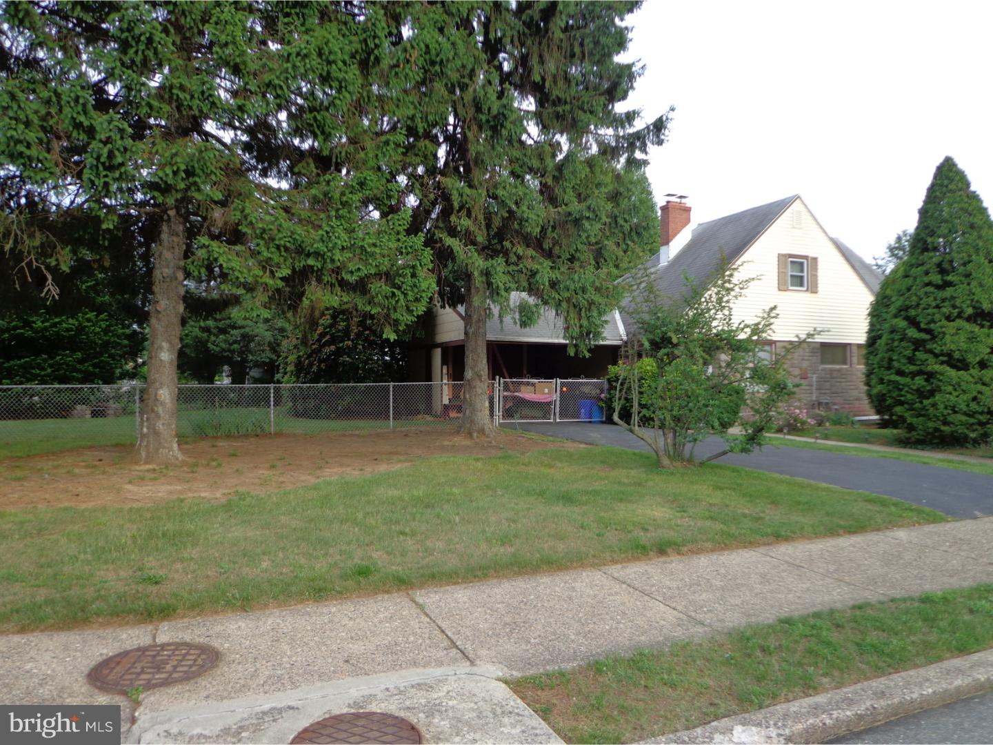 3214 Holyoke Road Philadelphia, PA 19114 - Photo 5 of 15 Gallery Image 5