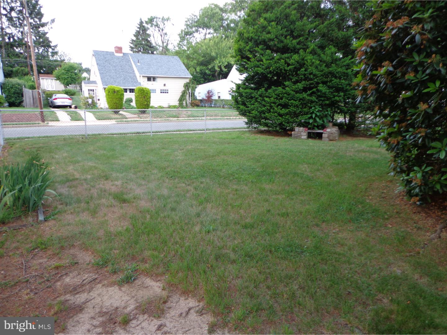 3214 Holyoke Road Philadelphia, PA 19114 - Photo 6 of 15 Gallery Image 6