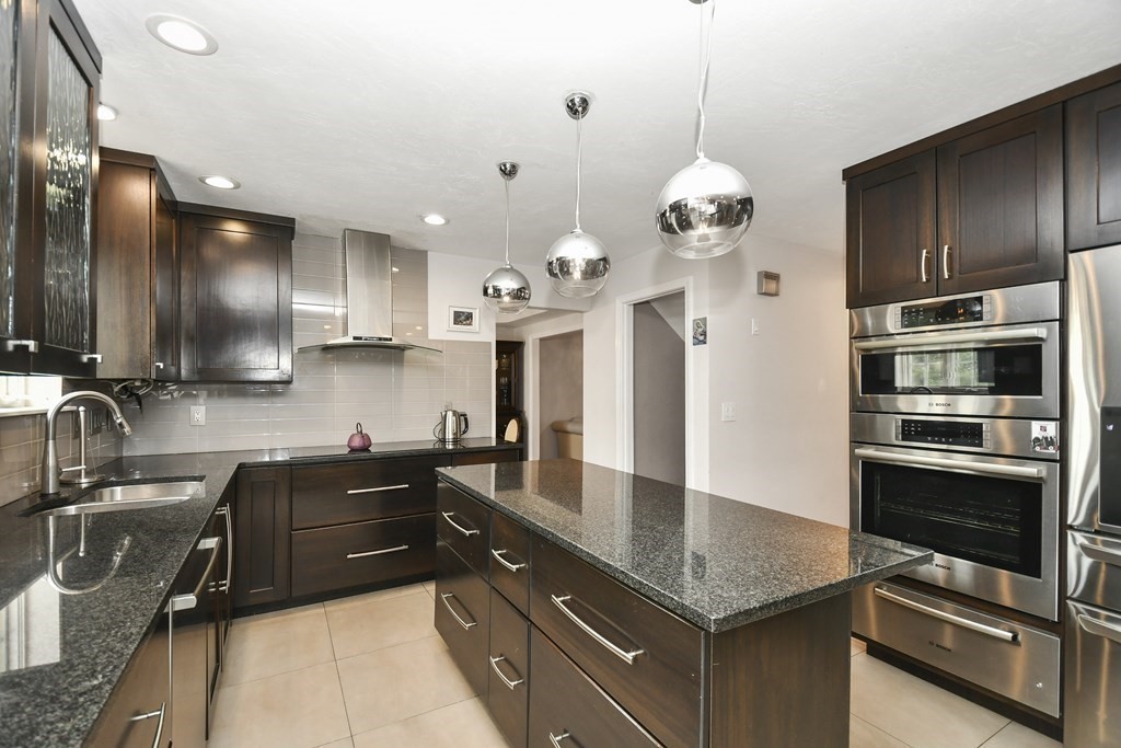 564 Lebanon Hill Road Southbridge, MA 01550 - Photo 1 of 41 Gallery Image 1