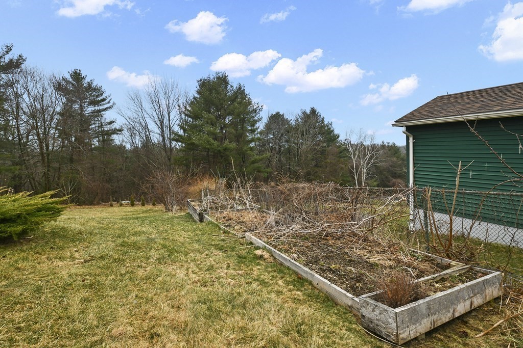 564 Lebanon Hill Road Southbridge, MA 01550 - Photo 40 of 41 Gallery Image 40