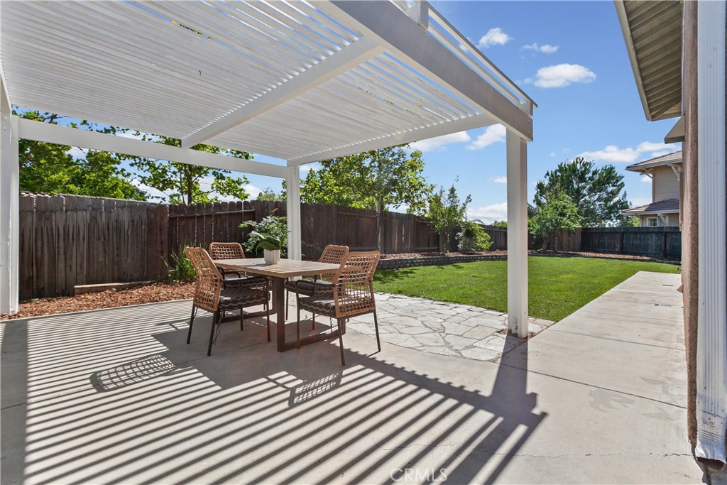 924 Riata Court Paso Robles, CA 93446 - Photo 30 of 46 Large backyard
