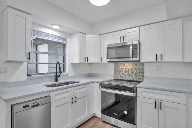 $2,200 | 304 West Idlewild Avenue, Tampa, FL 33604