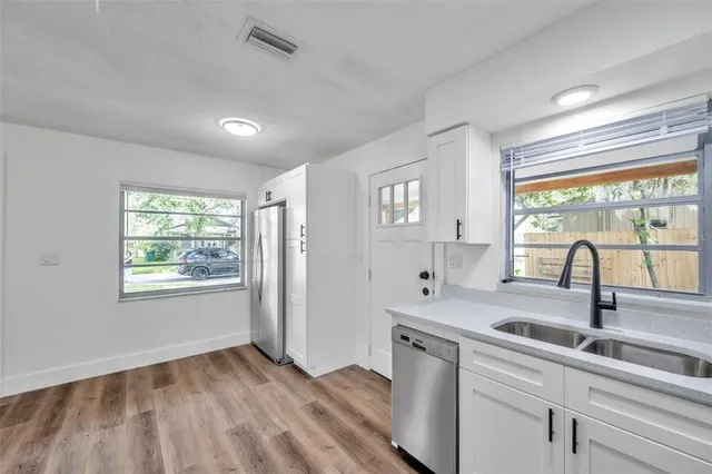 $2,200 | 304 West Idlewild Avenue, Tampa, FL 33604