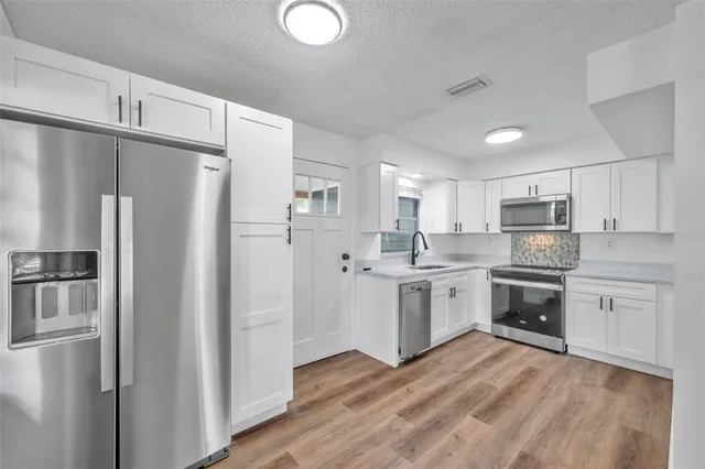 $2,200 | 304 West Idlewild Avenue, Tampa, FL 33604