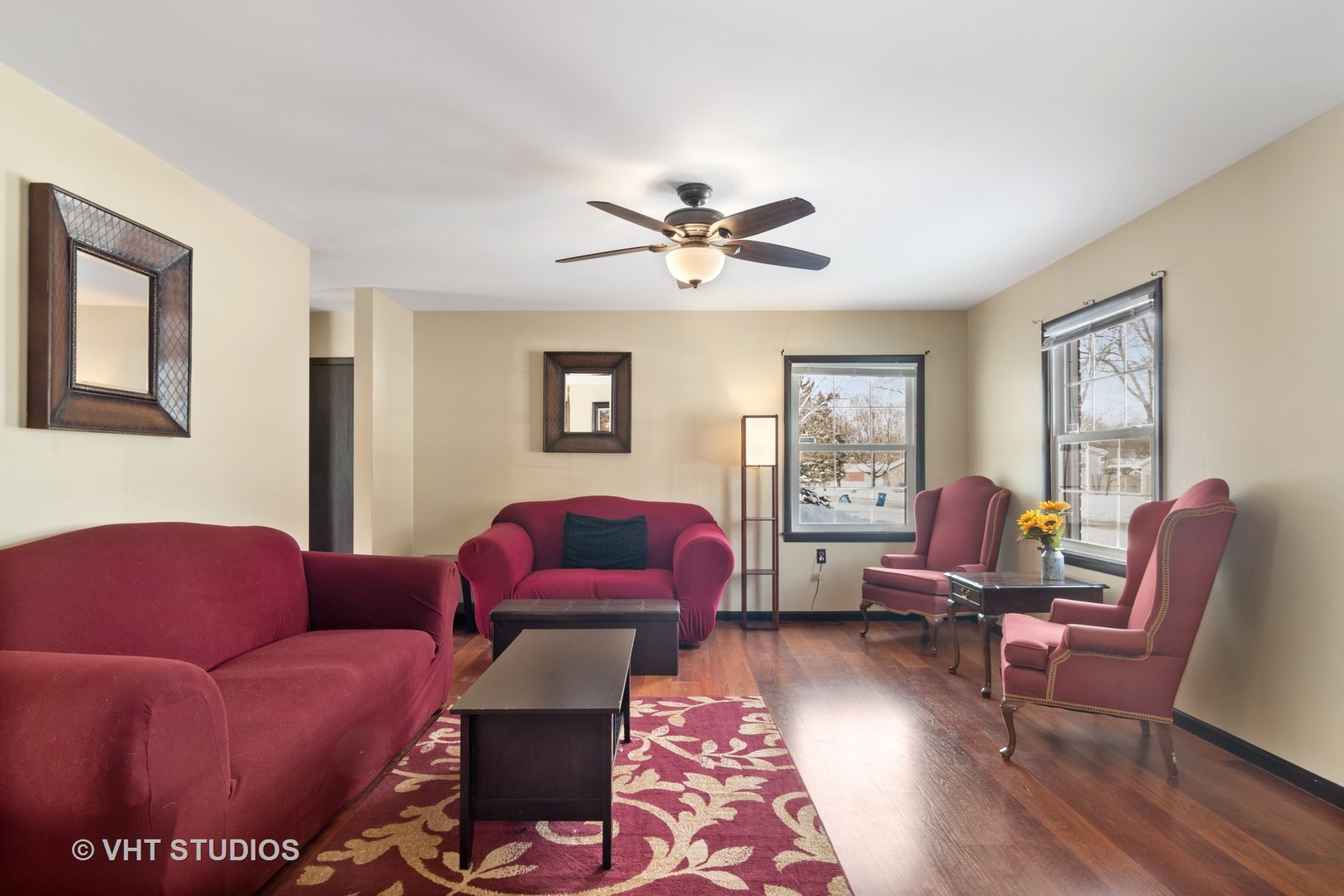 45 Long Beach Road Montgomery, IL 60538 - Photo 2 of 20