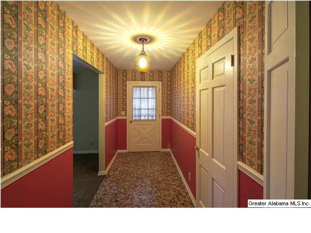 1633 Carson Road Birmingham, AL 35215 - Photo 10 of 32