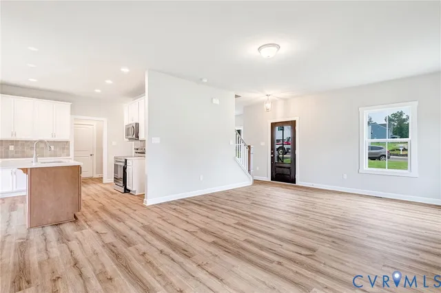 $539,950 | 12607 Poplar Vlg Place, Chester, VA 23831