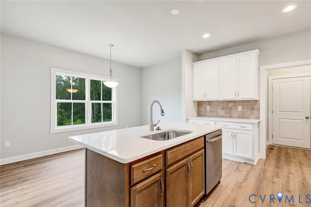 $539,950 | 12607 Poplar Vlg Place, Chester, VA 23831