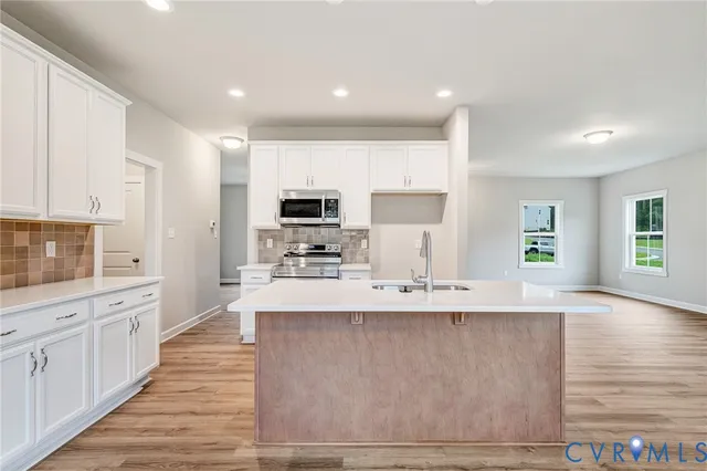 $539,950 | 12607 Poplar Vlg Place, Chester, VA 23831