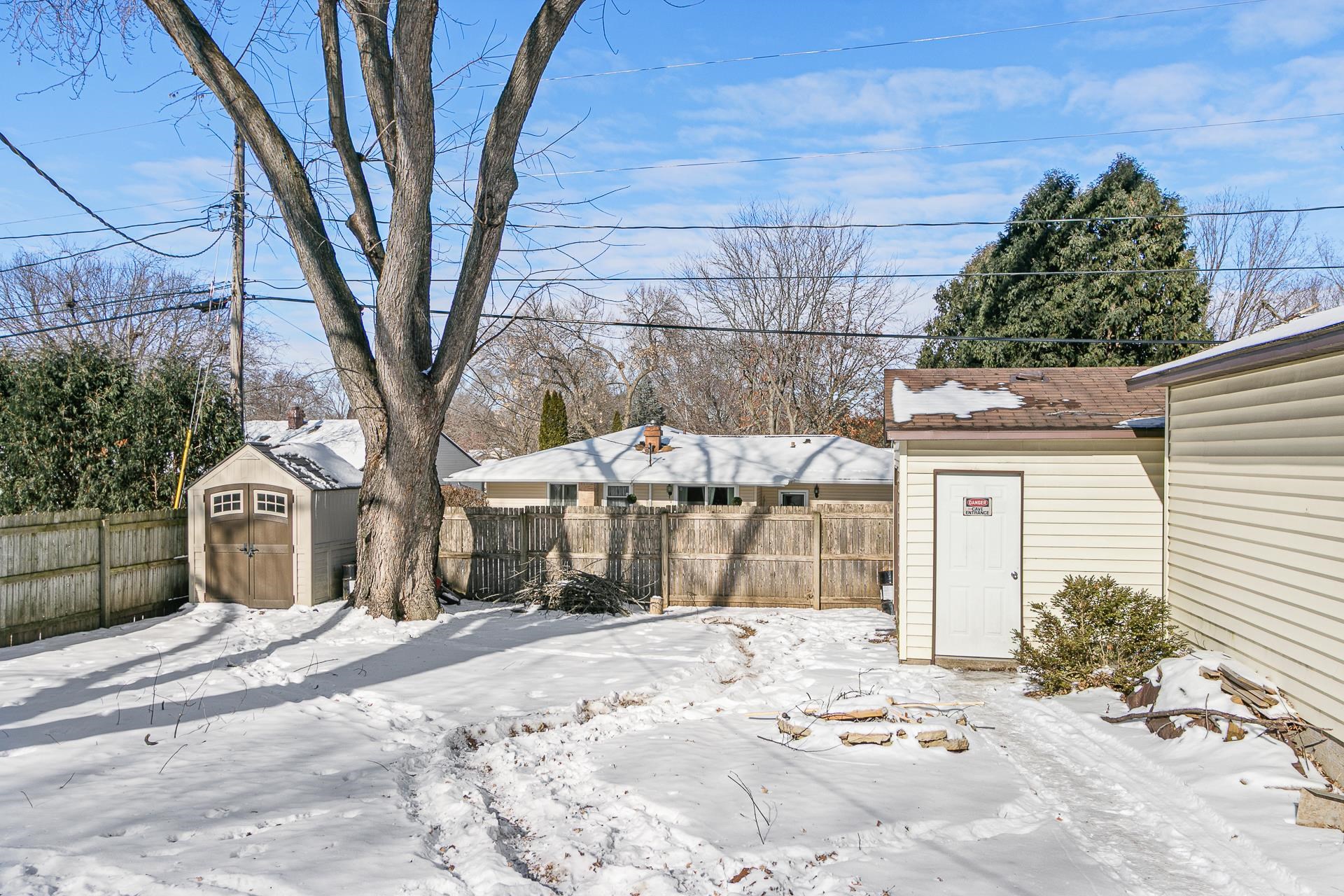 137 Belmont Road Madison, WI 53714 - Photo 25 of 34