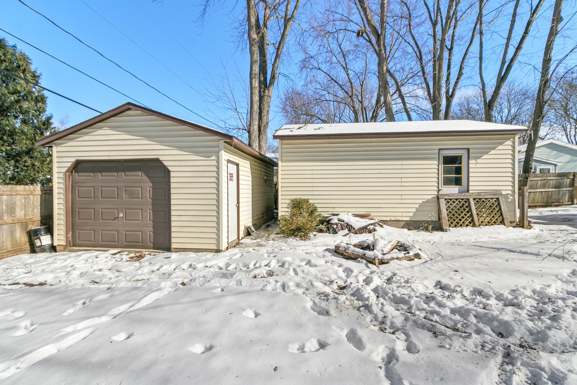 137 Belmont Road Madison, WI 53714 - Photo 29 of 34