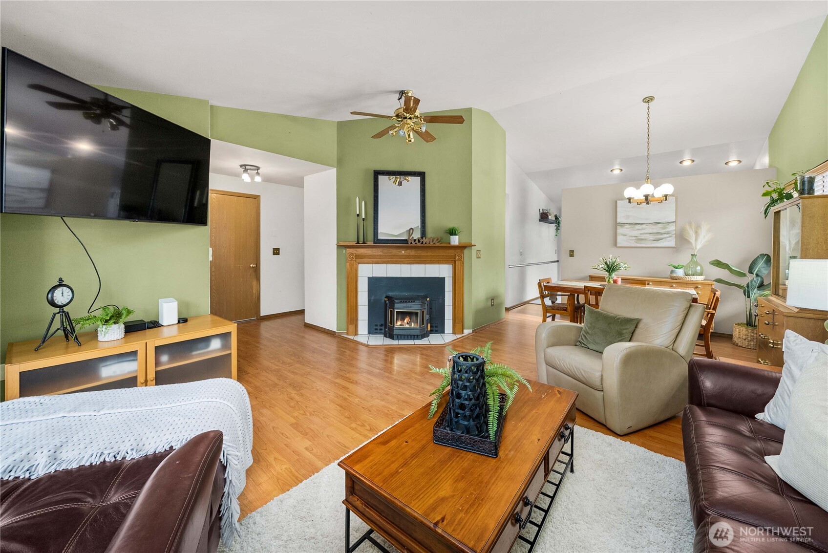 5103 South Garden Loop Road, Unit 25 Seattle, WA 98118 - Photo 4 of 22