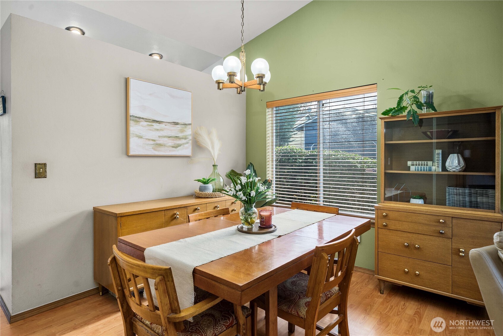 5103 South Garden Loop Road, Unit 25 Seattle, WA 98118 - Photo 5 of 22