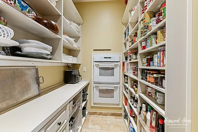 $1,350,000 | 2664 Waldron Avenue, Kankakee, IL 60901