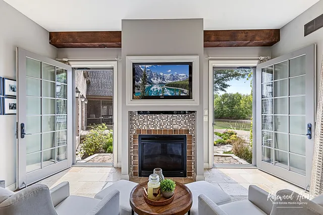 $1,350,000 | 2664 Waldron Avenue, Kankakee, IL 60901