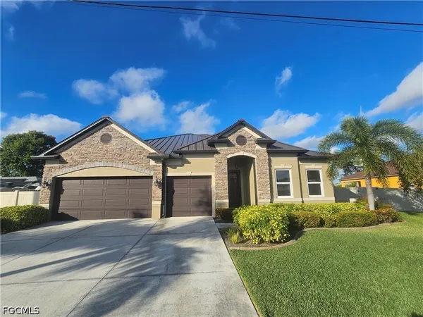$4,000 | 1919 Southwest 26th Terrace, Cape Coral, FL 33914