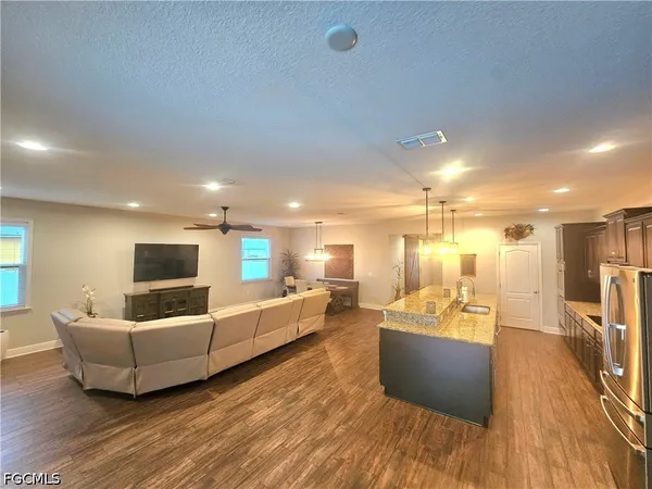 $4,000 | 1919 Southwest 26th Terrace, Cape Coral, FL 33914