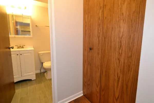 $1,325 | 1040 West Hollywood Avenue, Unit 306, Chicago, IL 60660