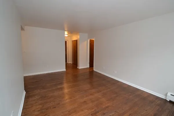 $1,325 | 1040 West Hollywood Avenue, Unit 306, Chicago, IL 60660