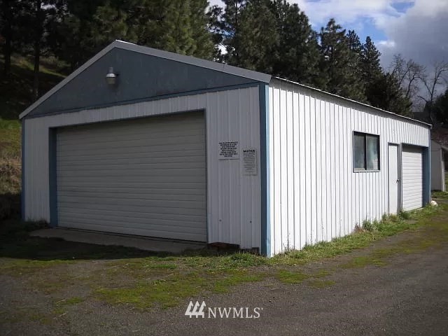 1860 Blue Creek Road Walla Walla, WA 99362 - Photo 12 of 28