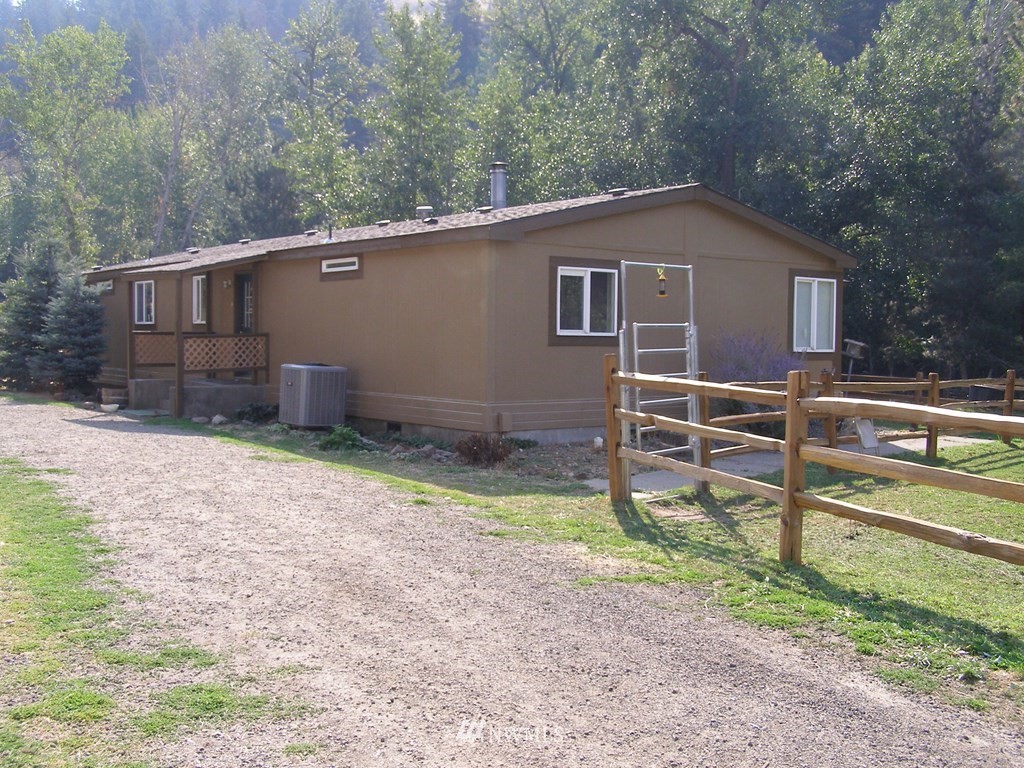 1860 Blue Creek Road Walla Walla, WA 99362 - Photo 14 of 28