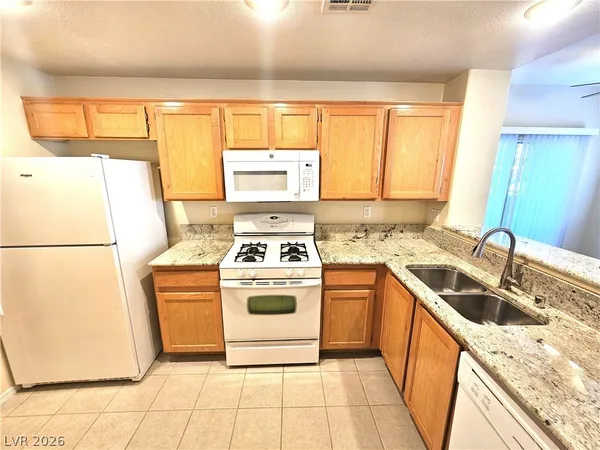 $1,350 | 8501 West University Avenue, Unit 1105, Las Vegas, NV 89147