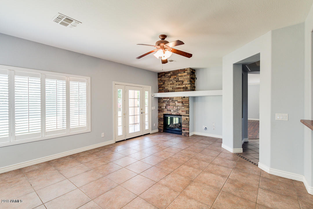 4581 East Ruffian Road Gilbert, AZ 85297 - Photo 2 of 57 COZY FAMILY ROOM