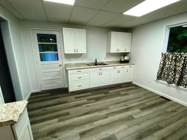 200 Park Avenue Warren, PA 16365 - Photo 2 of 12 a room with a bed and a window
