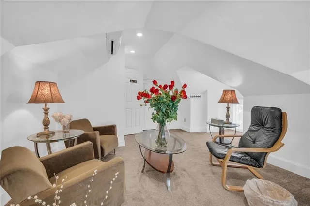 $650 | 217 Jefferson Avenue, Unit 4, Endicott, NY 13760