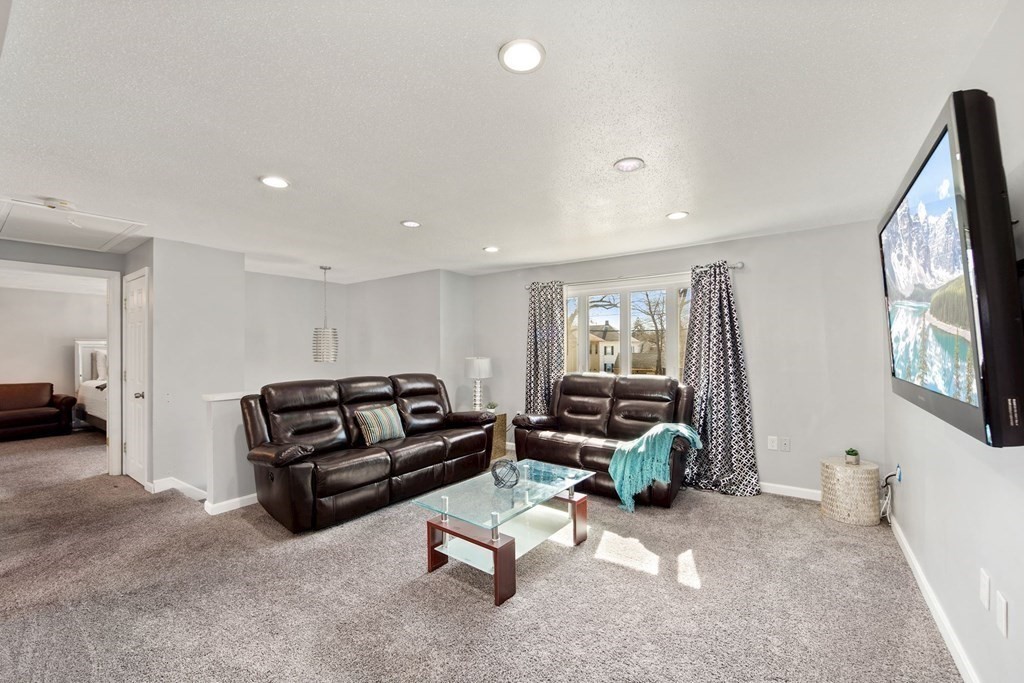 223 Mendon Road Attleboro, MA 02703 - Photo 11 of 29 Gallery Image 11