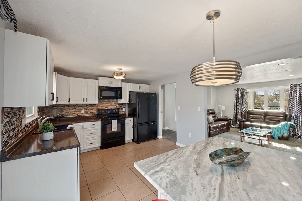 223 Mendon Road Attleboro, MA 02703 - Photo 13 of 29 Gallery Image 13