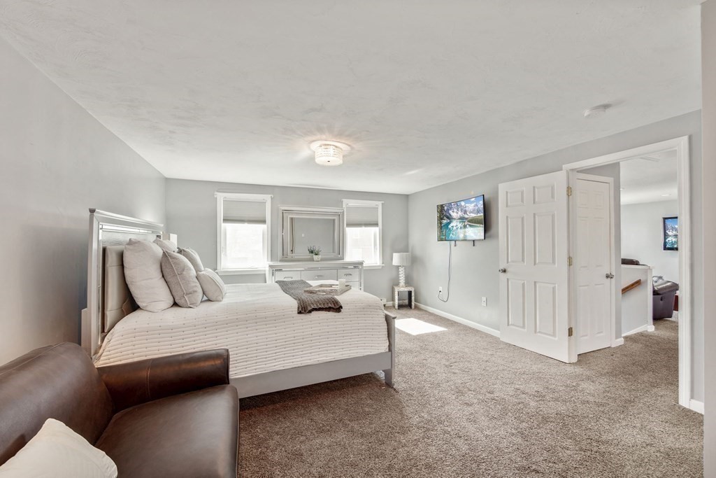 223 Mendon Road Attleboro, MA 02703 - Photo 18 of 29 Gallery Image 18