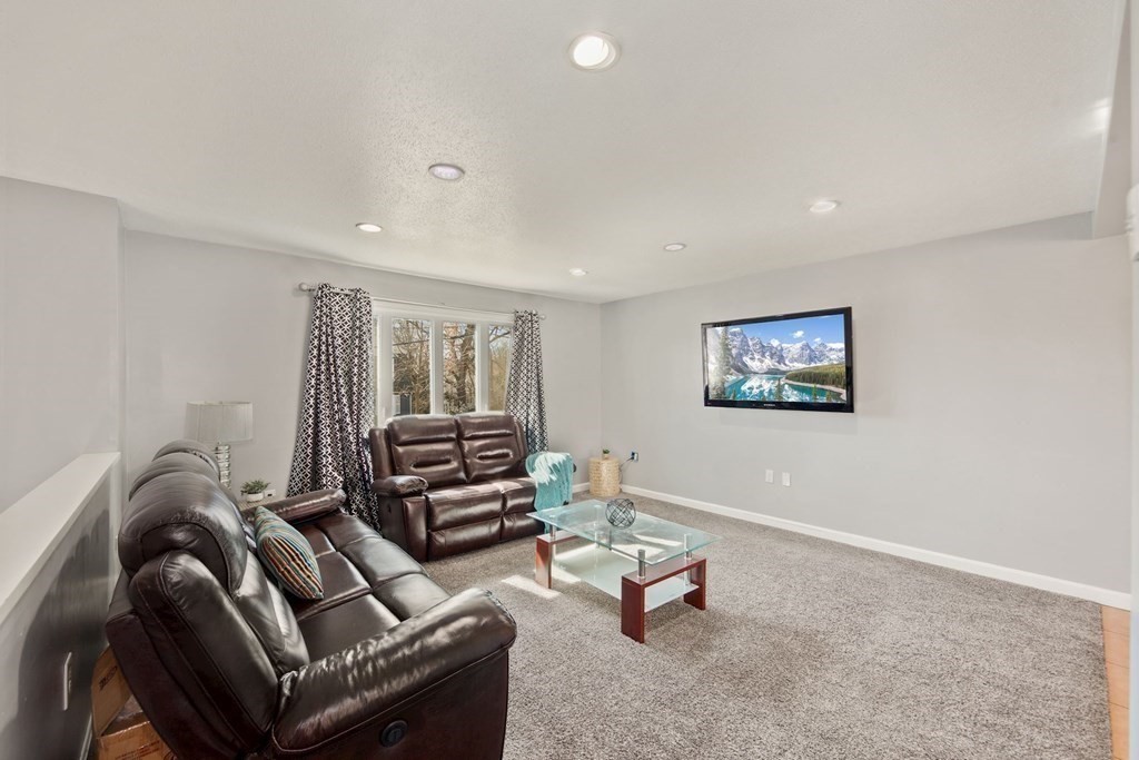 223 Mendon Road Attleboro, MA 02703 - Photo 9 of 29 Gallery Image 9
