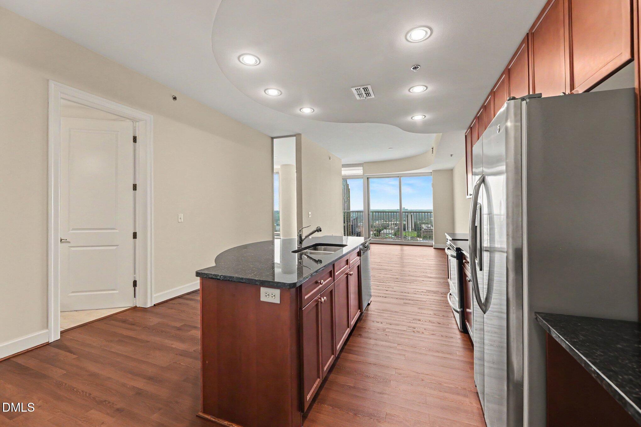 301 Fayetteville Street, Unit 2602 Raleigh, NC 27601 - Photo 9 of 37 005_file_3418