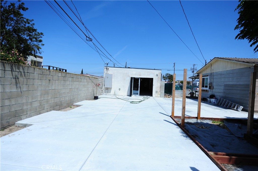 4522 West 1st Street Santa Ana, CA 92704 - Photo 3 of 18